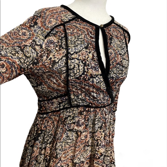 Paisley boho bell sleeve wrap dress with velvet trim - Picture 7 of 16